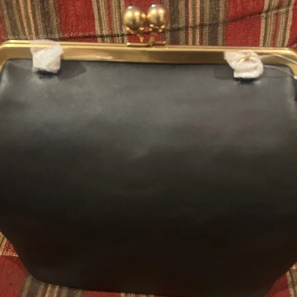 BRAND NEW WITH TAGS COACH BLACK KISSLOCK FRAME BAG - Picture 1 of 7
